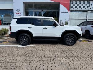 Toyota Land Cruiser Prado 2.8GD VX-R - Image 3