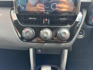 Toyota Corolla Cross 1.8 Xi - Image 14