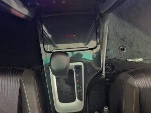 Toyota Fortuner 2.4GD-6 Raised Body automatic - Image 11