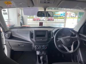 Toyota Vitz 1.0 - Image 6