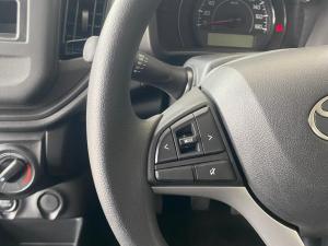 Toyota Vitz 1.0 - Image 9