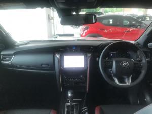 Toyota Fortuner 2.8 GD-6 VX automatic - Image 6