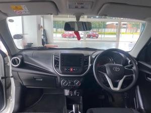 Toyota Vitz 1.0 XR AMT - Image 6