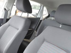 Volkswagen Polo Vivo 1.4 Trendline - Image 11