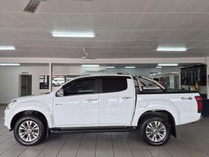 Isuzu D-MAX 300 LX 4X4 D/C - Image 2