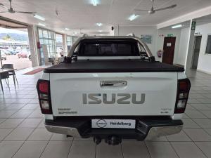 Isuzu D-MAX 300 LX 4X4 D/C - Image 5
