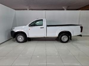 Isuzu D-Max Gen 6 250c single cab Fleetside - Image 2