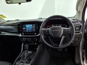 Isuzu mu-X 1.9TD LS - Image 14