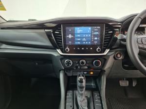 Isuzu mu-X 1.9TD LS - Image 12