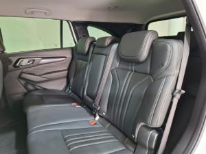 Isuzu mu-X 1.9TD LS - Image 8