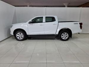 Isuzu D-Max 3.0TD double cab LS 4x4 auto - Image 2