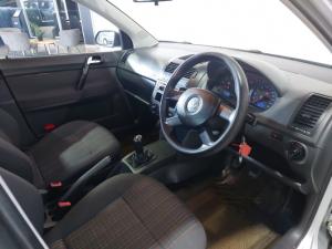 Volkswagen Polo 1.6 Trendline - Image 10