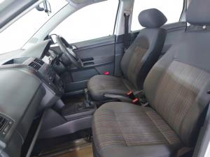 Volkswagen Polo 1.6 Trendline - Image 9
