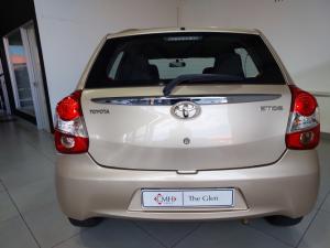 Toyota Etios hatch 1.5 Xi - Image 2
