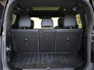 Land Rover Defender 110 D350 X-Dynamic HSE - Image 11