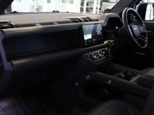 Land Rover Defender 110 D350 X-Dynamic HSE - Image 8