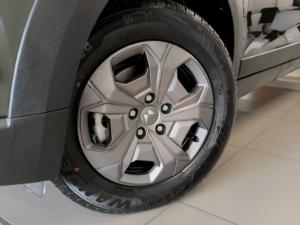 Mahindra XUV 3XO 1.2T MX2 manual - Image 8