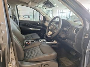 Nissan Navara 2.5DDTi double cab LE Plus - Image 4