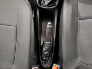 Renault Kwid 1.0 Techno manual - Image 12