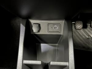 Renault Kwid 1.0 Techno manual - Image 11