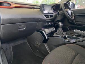 Renault Kiger 1.0 Turbo Intens manual - Image 10