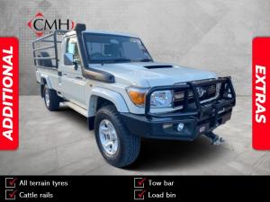 Toyota Land Cruiser 79 4.5D-4D LX V8 single cab - Image 1