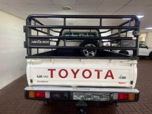 Toyota Land Cruiser 79 4.5D-4D LX V8 single cab - Image 4