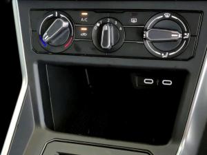 Volkswagen Polo hatch 1.0TSI Life auto - Image 21