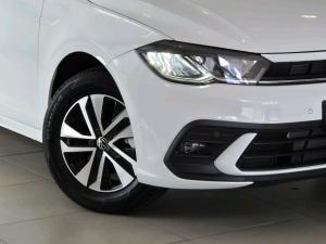 Volkswagen Polo hatch 1.0TSI Life auto - Image 3