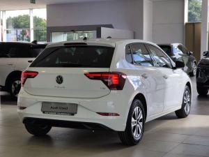 Volkswagen Polo hatch 1.0TSI Life auto - Image 8