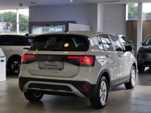Volkswagen T-Cross 1.0TSI auto - Image 6
