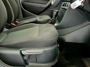 Volkswagen Polo Vivo hatch 1.6 Life - Image 26