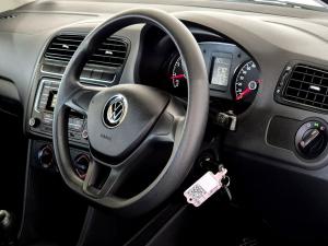 Volkswagen Polo Vivo hatch 1.4 Trendline - Image 24