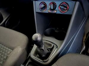 Volkswagen Polo Vivo hatch 1.4 - Image 11