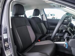 Volkswagen Polo hatch 1.0TSI Life auto - Image 12
