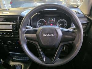 Isuzu D-Max 1.9TD single cab - Image 13