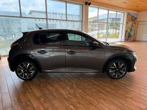 Peugeot 208 1.2T GT - Image 10