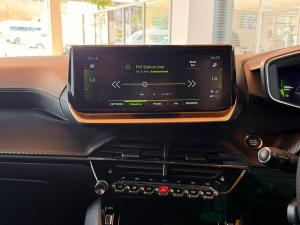 Peugeot 208 1.2T GT - Image 25