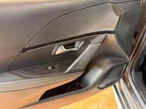 Peugeot 208 1.2T GT - Image 28