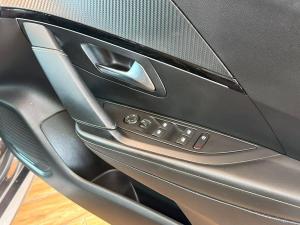 Peugeot 208 1.2T GT - Image 29