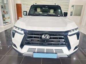 Lexus GX 550 Overtrail - Image 1