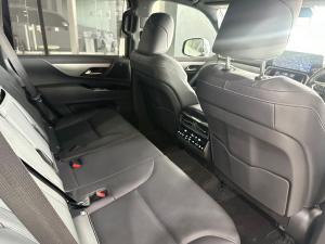 Lexus LX 500d F Sport - Image 11