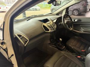 Ford EcoSport 1.5TDCi Titanium - Image 13