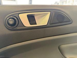 Ford EcoSport 1.5TDCi Titanium - Image 29