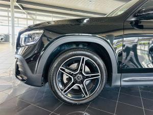 Mercedes-Benz GLB GLB220d 4Matic AMG Line - Image 15
