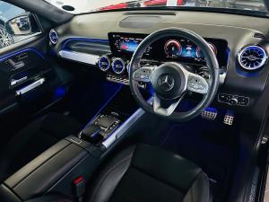 Mercedes-Benz GLB GLB220d 4Matic AMG Line - Image 4
