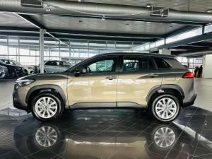 Toyota Corolla Cross 1.8 Xi - Image 11