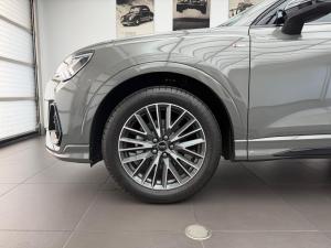 Audi Q3 35TFSI Black Edition - Image 3