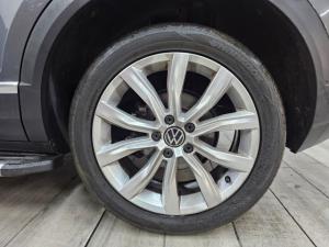 Volkswagen T-Roc 2.0TSI 140kW 4Motion Design - Image 4