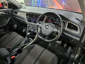 Volkswagen T-Roc 2.0TSI 140kW 4Motion Design - Image 5
